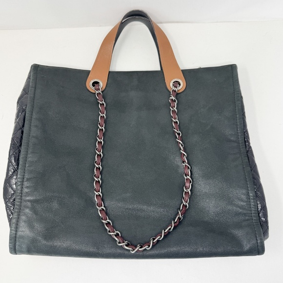 Chanel Black In The Mix Timeless Shopping Tote - Picture 2 of 9